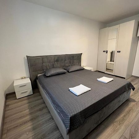 Centrum Apartment Макарска Екстериор снимка