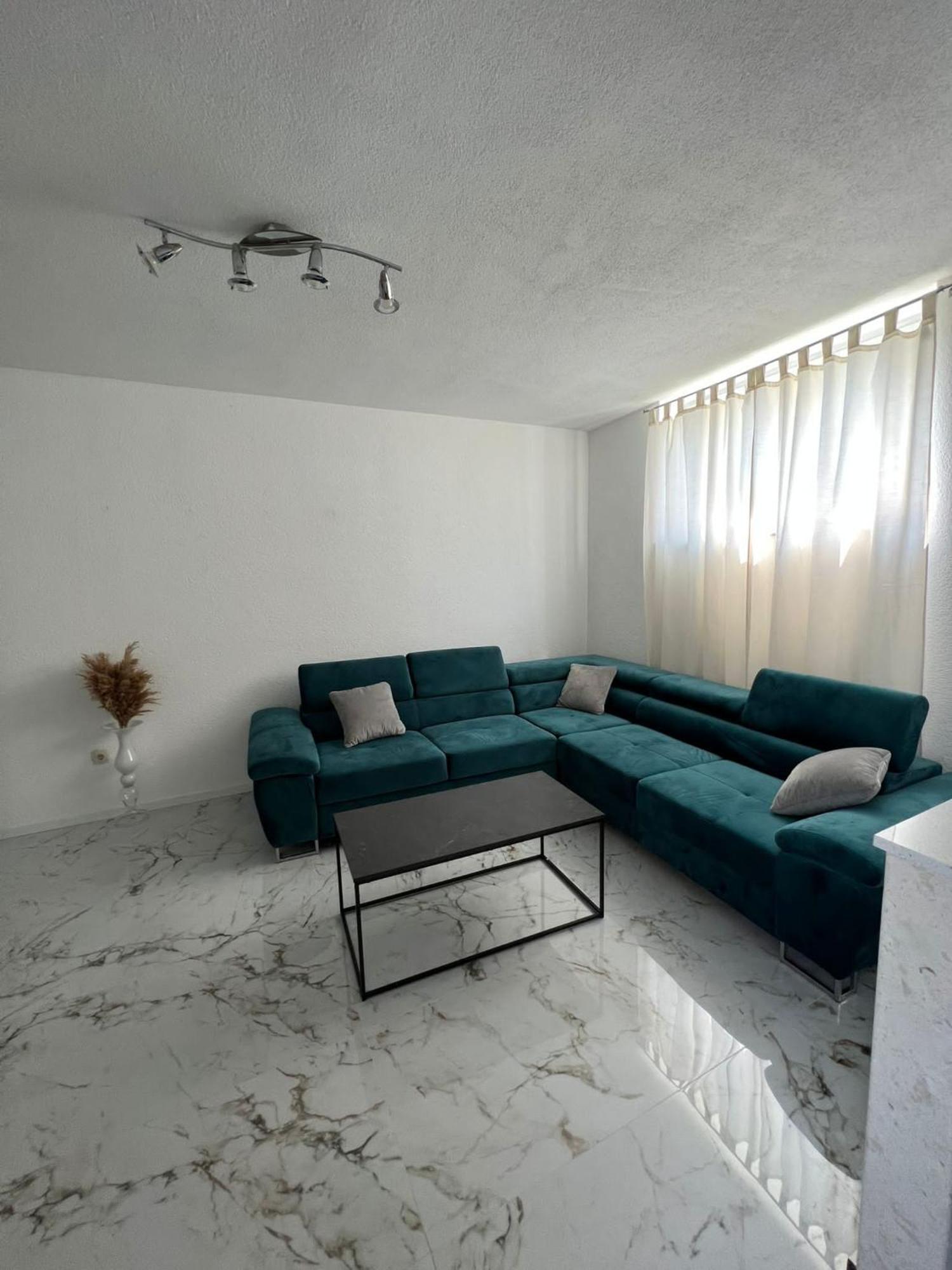 Centrum Apartment Макарска Екстериор снимка